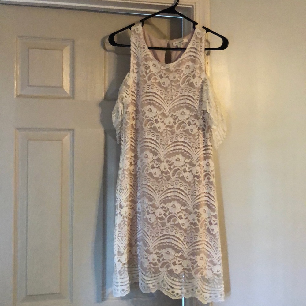 White lace dress